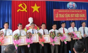 Kinh nghiệm xây dựng tổ chức cơ sở đảng ở Đảng bộ Khối các cơ quan tỉnh Bạc Liêu